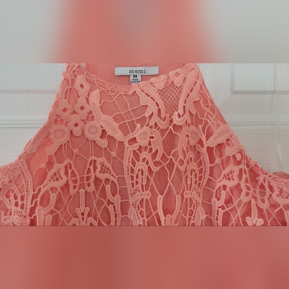 NWT Peach Lace Halter Dress- Size Medium - Picture 3 of 10